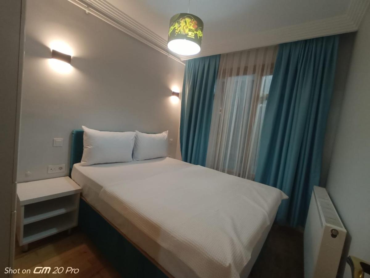 Buyukada Cinar Hotel (Adults Only) อดาลาร์ ภายนอก รูปภาพ