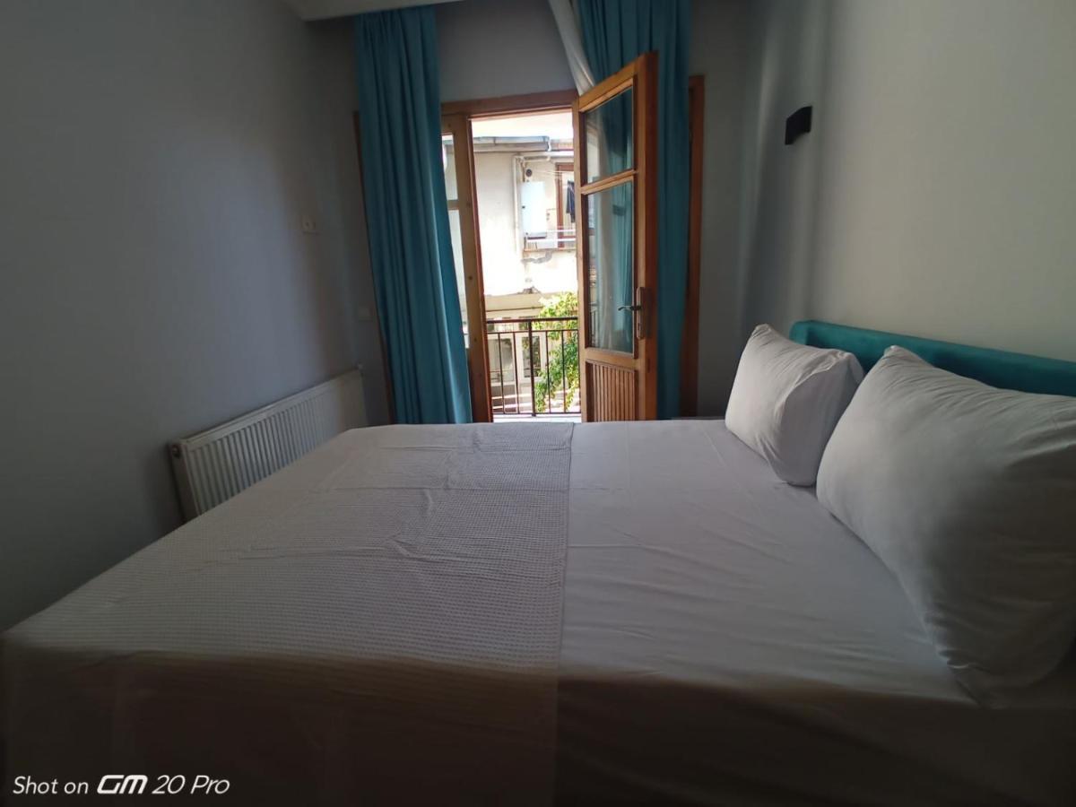 Buyukada Cinar Hotel (Adults Only) อดาลาร์ ภายนอก รูปภาพ