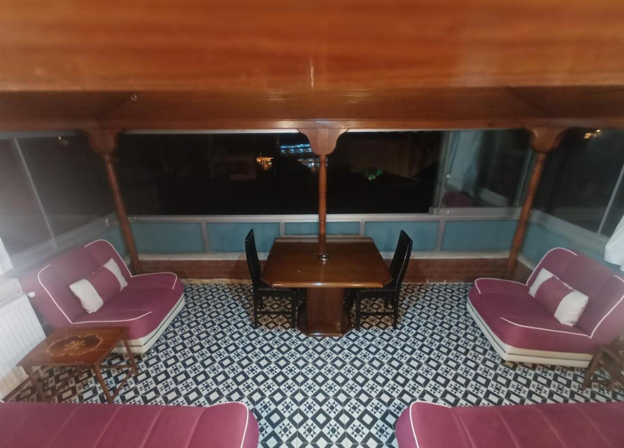 Buyukada Cinar Hotel (Adults Only) อดาลาร์ ภายนอก รูปภาพ