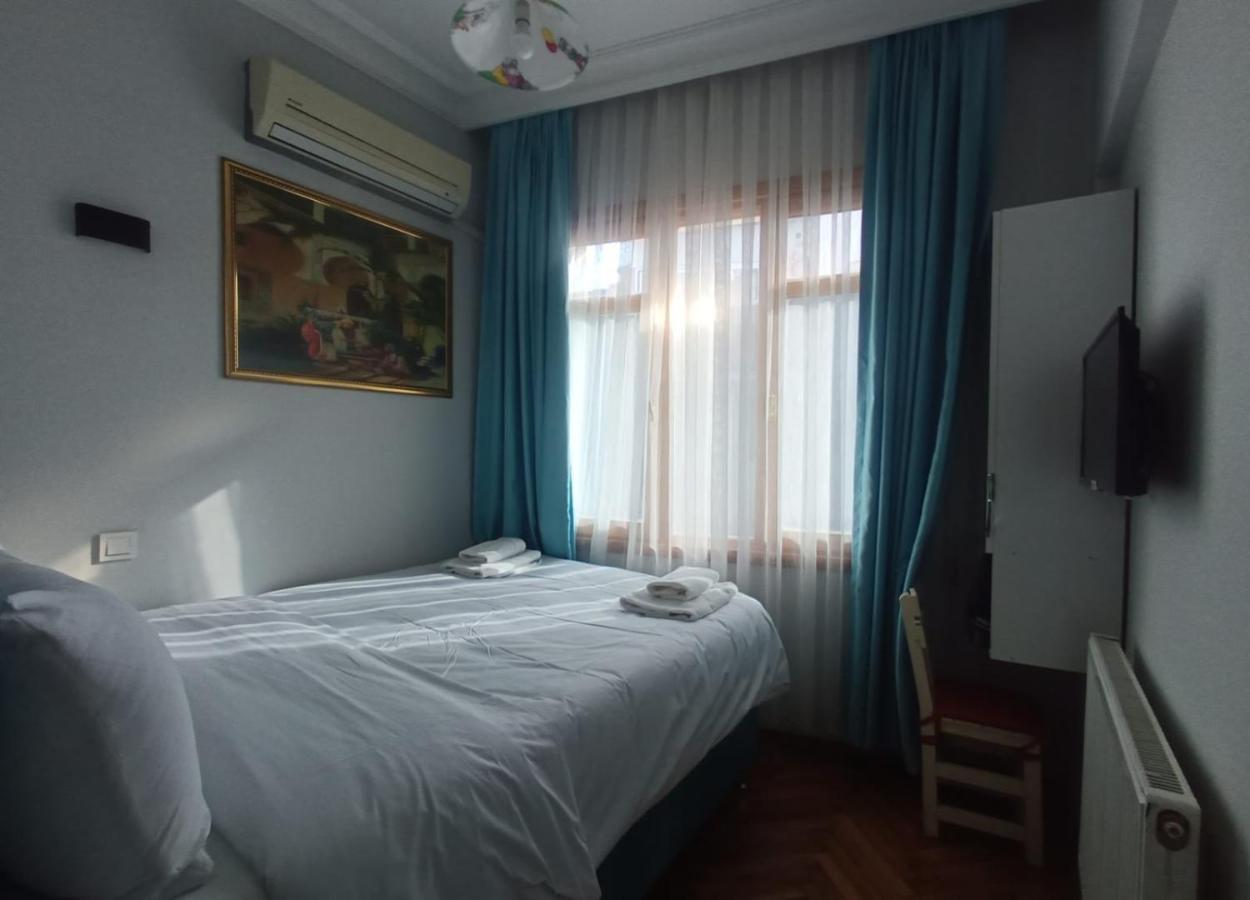 Buyukada Cinar Hotel (Adults Only) อดาลาร์ ภายนอก รูปภาพ