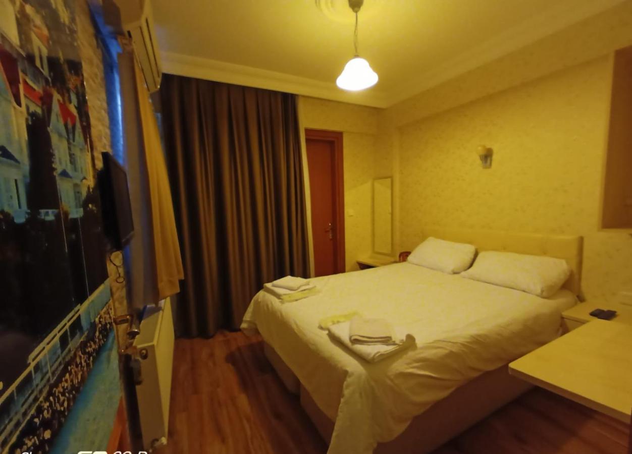 Buyukada Cinar Hotel (Adults Only) อดาลาร์ ภายนอก รูปภาพ